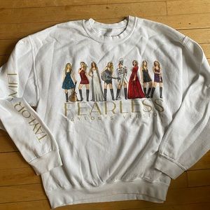 Fearless Era’s crew neck